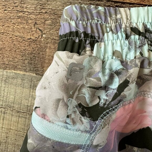 Fabletics Womens Size Medium Floral Running Shorts With Inner Liner - Picture 8 of 8